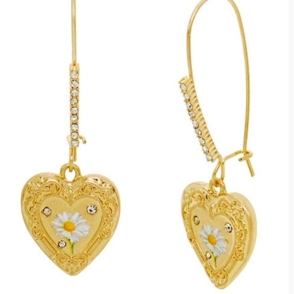 💛▪️Betsey Johnson ▪️Gold Plated Daisy Heart Earrings